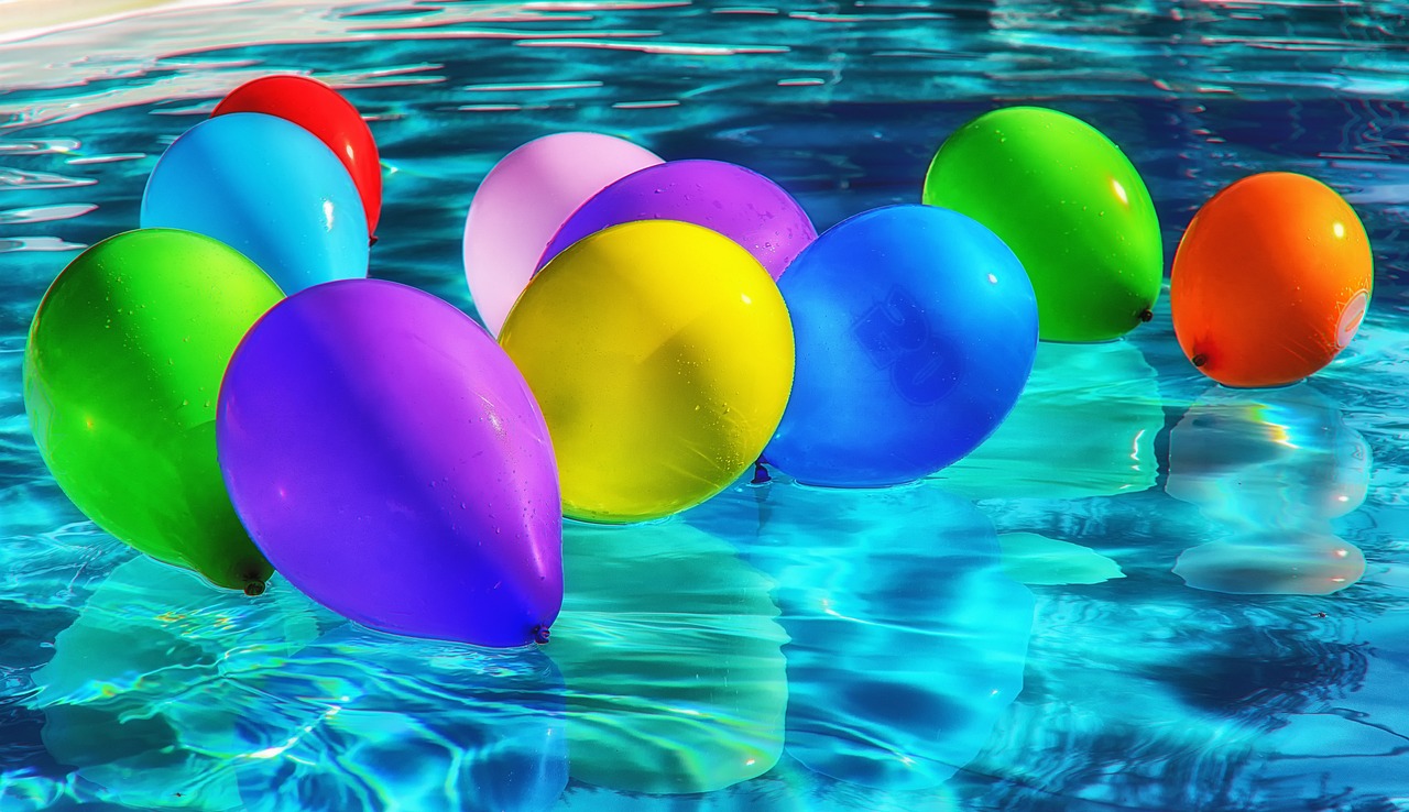 balónky na vodě